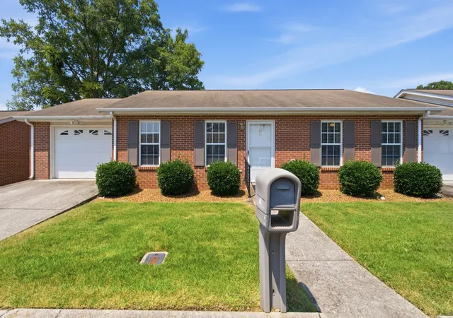 Homes for sale in Tullahoma, TN | 126 Middleton Ct, Tullahoma, TN 37388 | MLS# 3260681