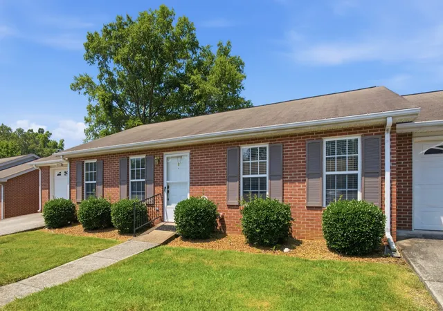 Homes for sale in Tullahoma, TN | 126 Middleton Ct, Tullahoma, TN 37388 | MLS# 3260681