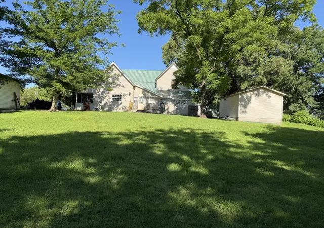 3rd image of 115 Cherry St, Camden, TN 38320 | MLS# 3260691