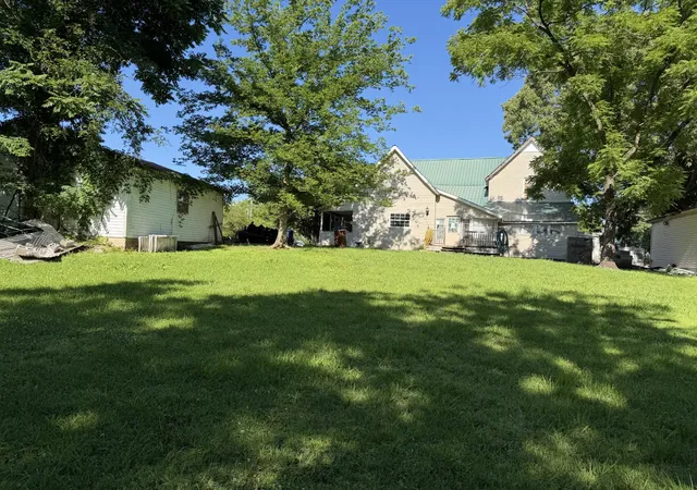 4th image of 115 Cherry St, Camden, TN 38320 | MLS# 3260691