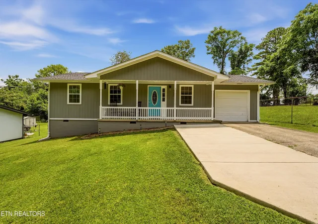 Homes for sale in Knoxville, TN | 3408 Argyle Dr, Knoxville, TN 37914 | MLS# 3260682
