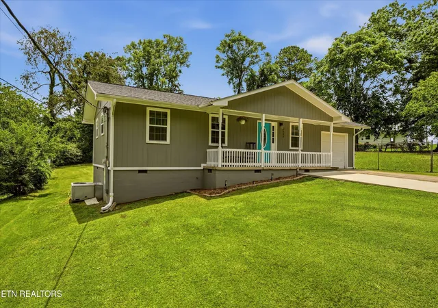 Homes for sale in Knoxville, TN | 3408 Argyle Dr, Knoxville, TN 37914 | MLS# 3260682