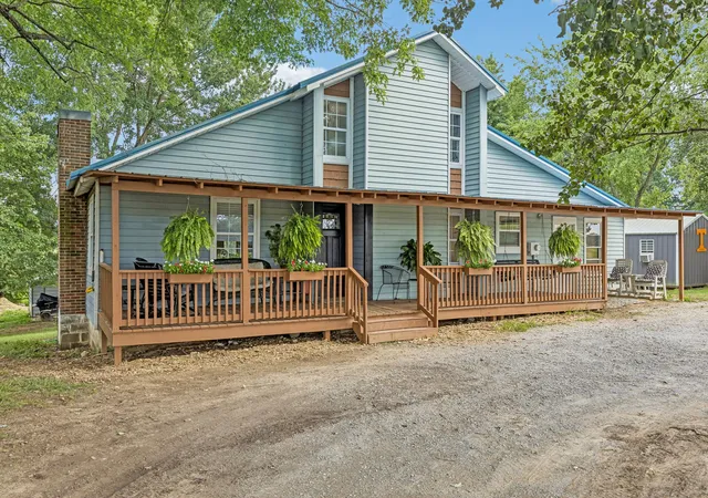 1st image of 38 N Old Military Rd, Summertown, TN 38483 | MLS# 3269686