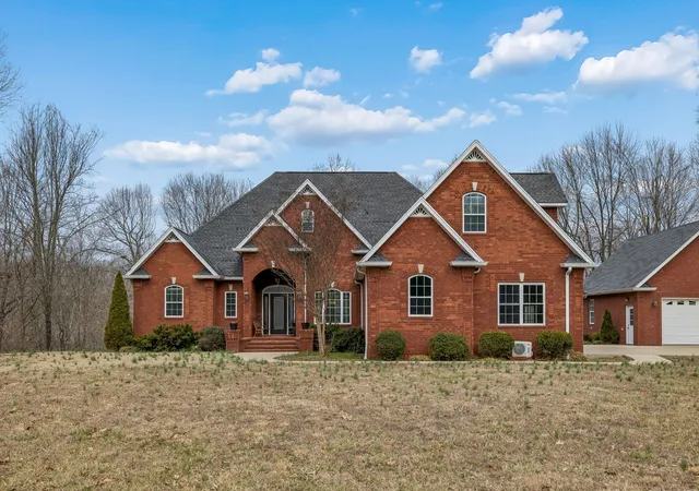 Photo 2 of Single family home for sale at 5140 Highway 52 W, Lafayette, TN 37083 | MLS# 3287869 | Listing updated on 2026-07-17