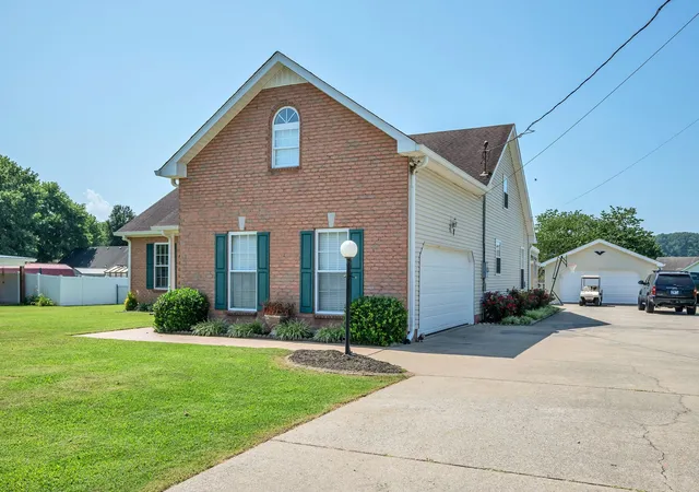 Homes for sale in Pegram, TN | 567 Bluff View Dr, Pegram, TN 37143 | MLS# 3260808