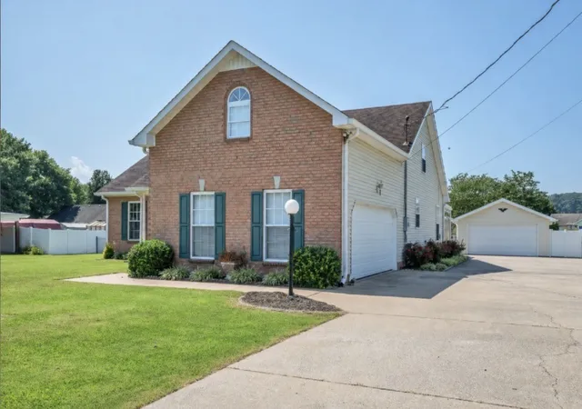 Homes for sale in Pegram, TN | 567 Bluff View Dr, Pegram, TN 37143 | MLS# 3260808