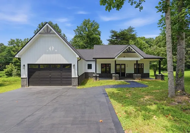 1st image of 320 Christie Cir, Cookeville, TN 38501 | MLS# 3263990