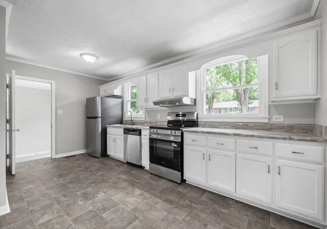 Photo 4 of Single family home for sale at 9 Lealand Dr, Clarksville, TN 37042 | MLS# 3261182 | Listing updated on 2026-09-01