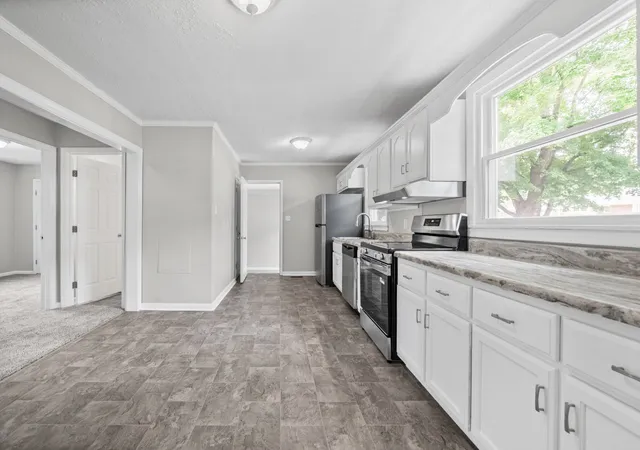 Photo 3 of Single family home for sale at 9 Lealand Dr, Clarksville, TN 37042 | MLS# 3261182 | Listing updated on 2026-09-01