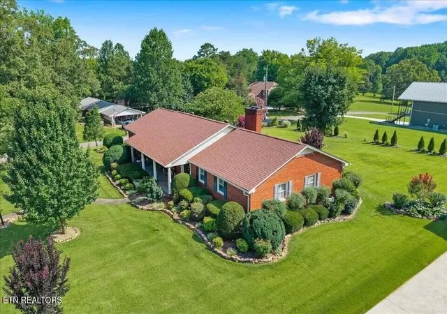 image of 1101 Brentwood Dr, Etowah, TN 37331 | MLS# 3260815