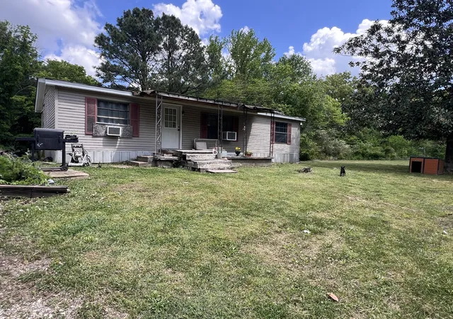 Homes for sale in Paris, TN | 616 Powell St, Paris, TN 38242 | MLS# 3260993