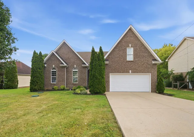 Photo 1 of Single family home for sale at 1513 Jeter Way, Murfreesboro, TN 37129 | MLS# 3263078 | Listing updated on 2026-10-25