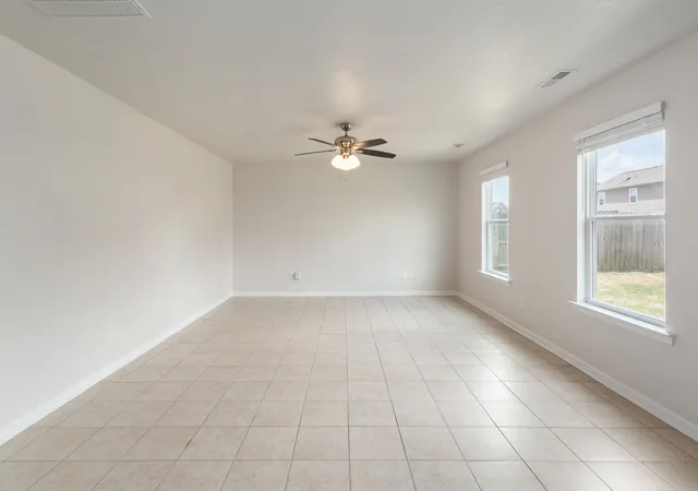 Photo 2 of Single family home for sale at 3217 Dizzy Dean Dr, Murfreesboro, TN 37128 | MLS# 3267410 | Listing updated on 2026-10-28
