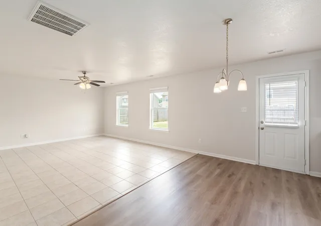 Photo 4 of Single family home for sale at 3217 Dizzy Dean Dr, Murfreesboro, TN 37128 | MLS# 3267410 | Listing updated on 2026-10-28