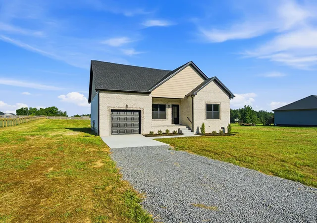 Homes for sale in Bethpage, TN | 719 Mount Vernon Rd, Bethpage, TN 37022 | MLS# 3261135