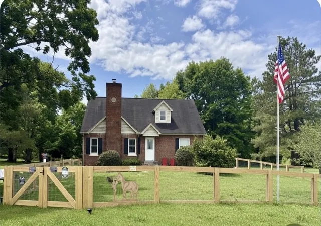 1st image of 1804 Hwy 52 E, Portland, TN 37148 | MLS# 3261541
