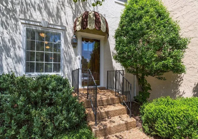 2nd image of 2601b Blakemore Ave, Nashville, TN 37212 | MLS# 3261037