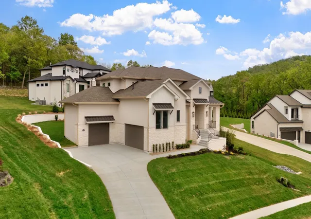Photo 3 of Single family home for sale at 6066 Lookaway Cir, Franklin, TN 37067 | MLS# 3261047 | Listing updated on 2026-09-18