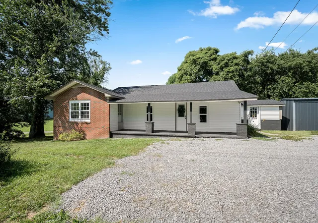Homes for sale in Woodbury, TN | 738 Old Mcminnville Hwy, Woodbury, TN 37190 | MLS# 3261945