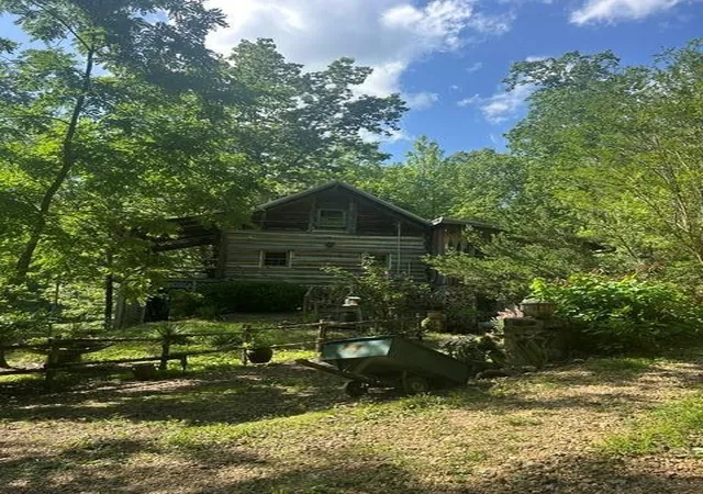Homes for sale in Eva, TN | 620 Eva Flatwoods Rd, Eva, TN 38333 | MLS# 3261093
