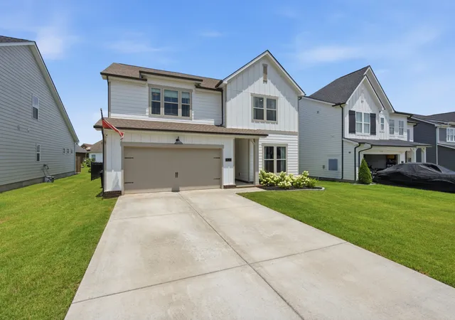 Photo 2 of Single family home for sale at 3632 Shady Forest Dr, Murfreesboro, TN 37128 | MLS# 3262536 | Listing updated on 2026-08-21