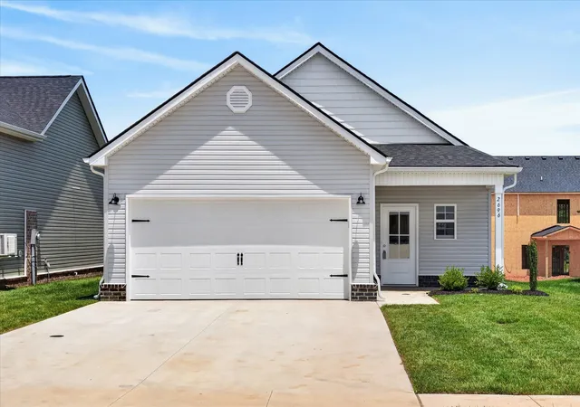 Homes for sale in Clarksville, TN | 2696 Brewster Dr, Clarksville, TN 37042 | MLS# 3262106