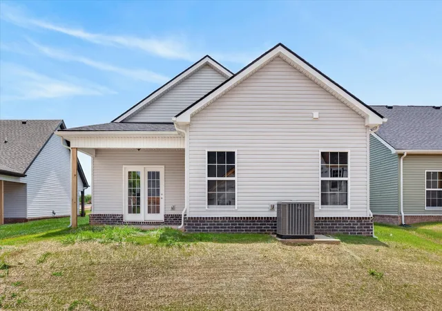Homes for sale in Clarksville, TN | 2696 Brewster Dr, Clarksville, TN 37042 | MLS# 3262106