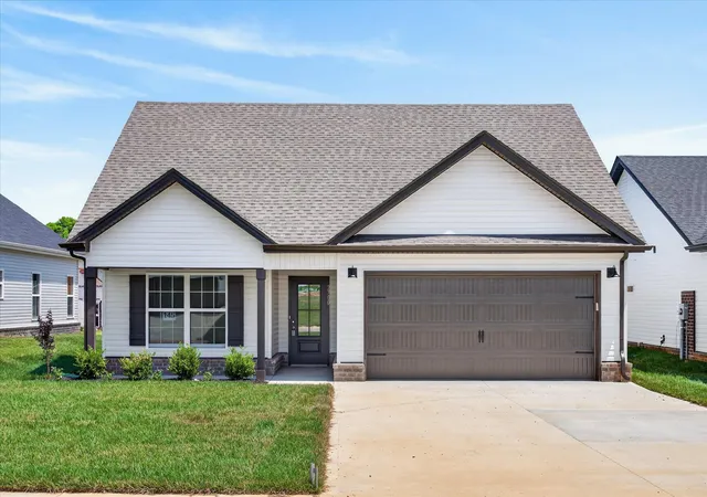 Homes for sale in Clarksville, TN | 2700 Brewster Dr, Clarksville, TN 37042 | MLS# 3262099