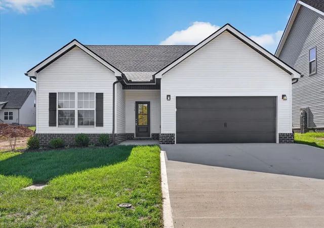 Single family home for sale at 1138 Mary Lu Dr, Clarksville, TN 37042 | MLS# 3271978
