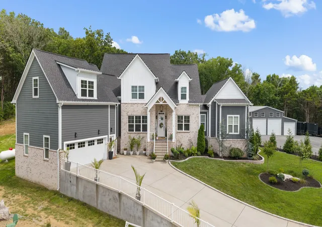 Photo 3 of Single family home for sale at 1 Kingsbury Ct, Lebanon, TN 37090 | MLS# 3263454 | Listing updated on 2026-08-10