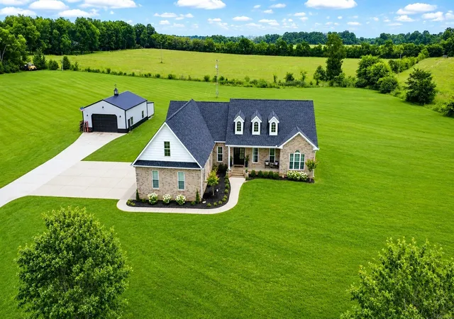Homes for sale in Lewisburg, TN | 2829 Anes Station Rd, Lewisburg, TN 37091 | MLS# 3263427