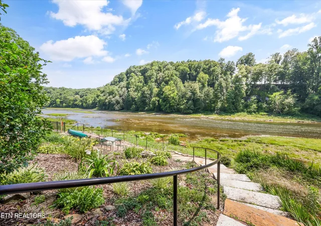 Homes for sale in Rutledge, TN | 796 Holston Shores Dr, Rutledge, TN 37861 | MLS# 3261116