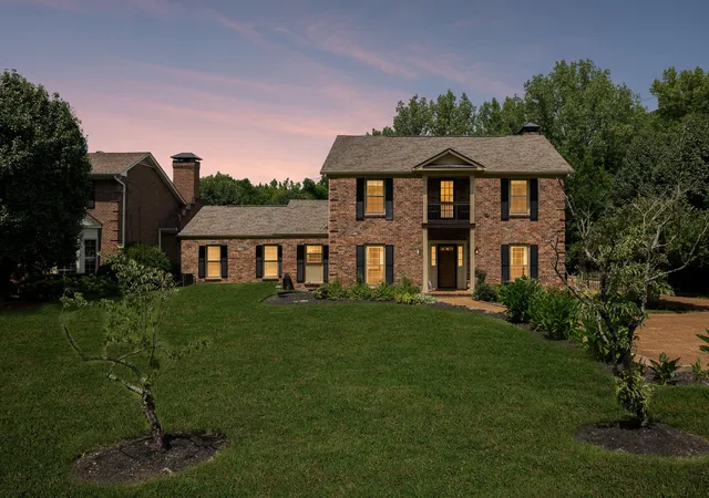 Photo 4 of Single family home for sale at 1470 Tyne Blvd, Nashville, TN 37215 | MLS# 3263411 | Listing updated on 2026-09-16