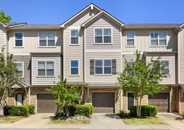 Photo 2 of Townhouse for sale at 1155 Woodbury Fls Ct, Nashville, TN 37221 | MLS# 3263482 | Listing updated on 2026-08-20