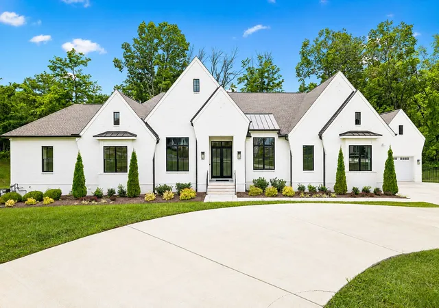 image of 1646 Honeyman Pt, Brentwood, TN 37027 | MLS# 3336261