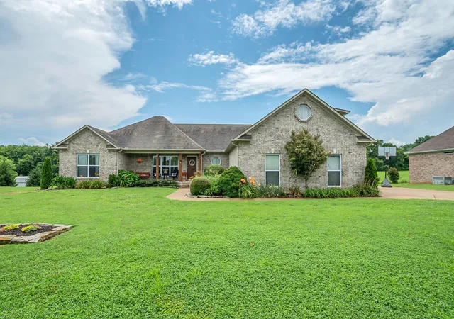 Homes for sale in Pulaski, TN | 130 Preda Way, Pulaski, TN 38478 | MLS# 3262955