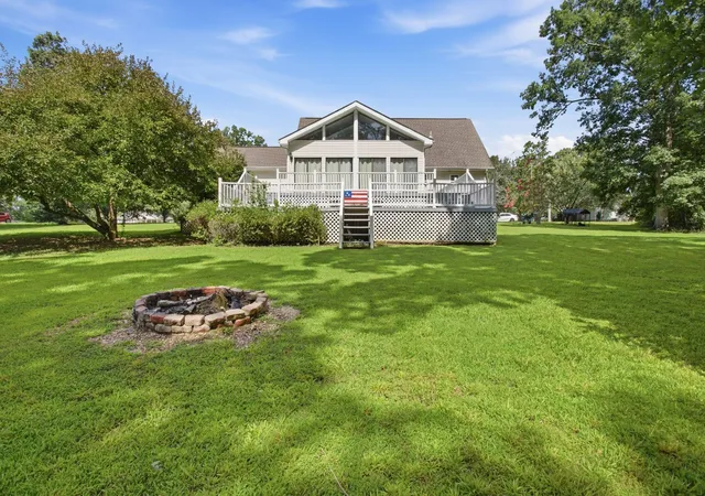 Photo 1 of Single family home for sale at 115 Pin Oaks Ln, Hohenwald, TN 38462 | MLS# 3298116 | Listing updated on 2026-10-01