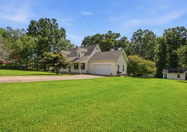 1st image of 115 Pin Oaks Ln, Hohenwald, TN 38462 | MLS# 3298116