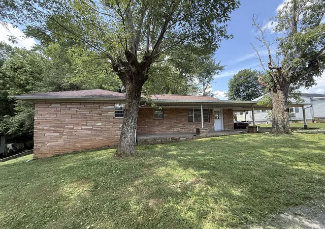 3rd image of 419 Carlock Avenue, Harriman, TN 37748 | MLS# 3261133