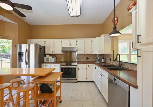 Photo 4 of Single family home for sale at 127 Pleasant Ln, White House, TN 37188 | MLS# 3592564 | Listing updated on 2026-10-05