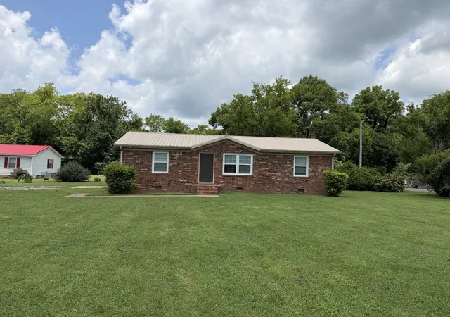 1st image of 1365 Meadowbrook Dr, Pulaski, TN 38478 | MLS# 3261189
