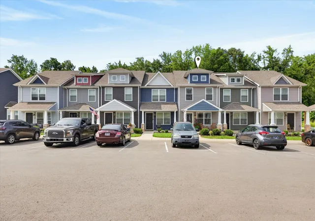 Photo 3 of Townhouse for sale at 223 Woodland Valley Ln, Clarksville, TN 37040 | MLS# 3270721 | Listing updated on 2026-08-31
