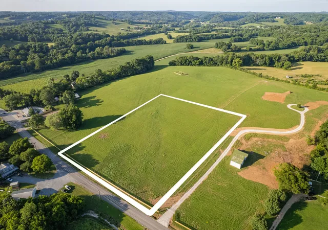 1st image of 2 Santa Fe Pike, Columbia, TN 38401 | MLS# 3315137