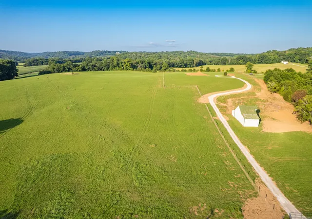 Photo 4 of Land for sale at 0 Santa Fe Pike, Columbia, TN 38401 | MLS# 3315137 | Listing updated on 2026-09-29