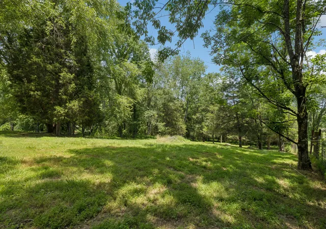 40th image of 2649 Dotsonville Rd, Clarksville, TN 37042 | MLS# 3261384