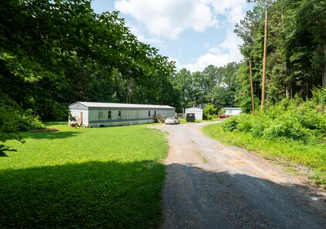 Photo 3 of Manufactured home for sale at 240 Cudd Rd, Resaca, GA 30735 | MLS# 3261225 | Listing updated on 2026-07-06