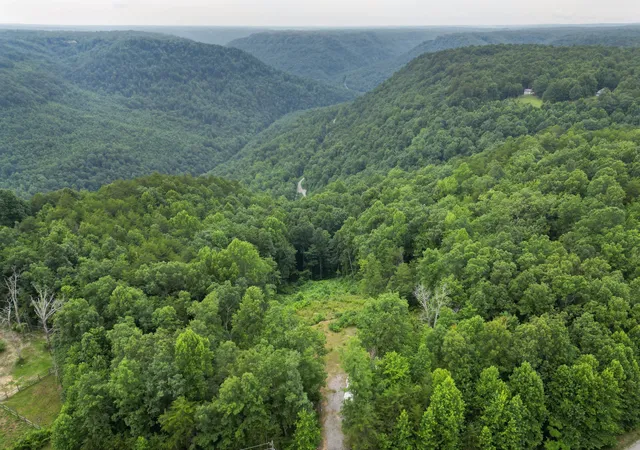 2nd image of 722 Flat Top View Ln, Wilder, TN 38589 | MLS# 3262673