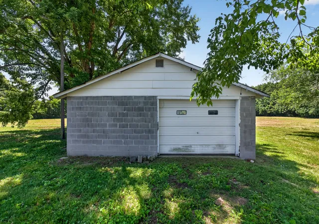 Homes for sale in Smithville, TN | 389 Lowery Rd, Smithville, TN 37166 | MLS# 3261233