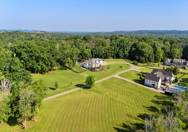 Photo 4 of Single family home for sale at 4715 Ritas Pvt Way, Franklin, TN 37064 | MLS# 3263483 | Listing updated on 2026-10-04