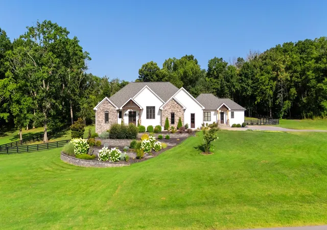 Photo 2 of Mansion for sale at 4715 Ritas Pvt Way, Franklin, TN 37064 | MLS# 3263483 | Listing updated on 2026-10-04